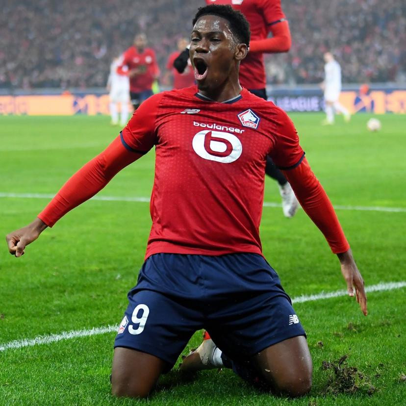 里尔战胜马赛,法甲劲旅表现出色 里尔战胜马赛,法甲劲旅表现出色