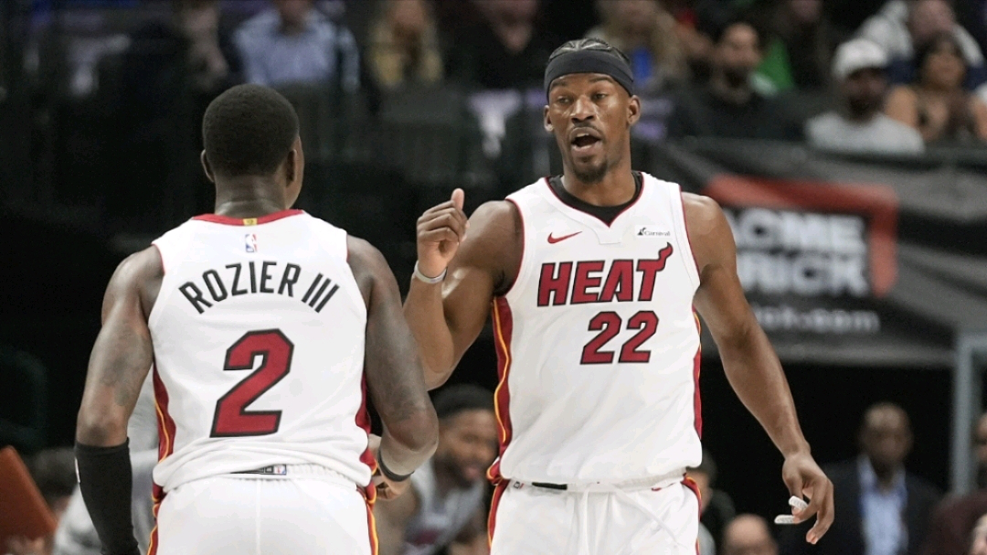 步行者险胜热火，费沃斯统治全场