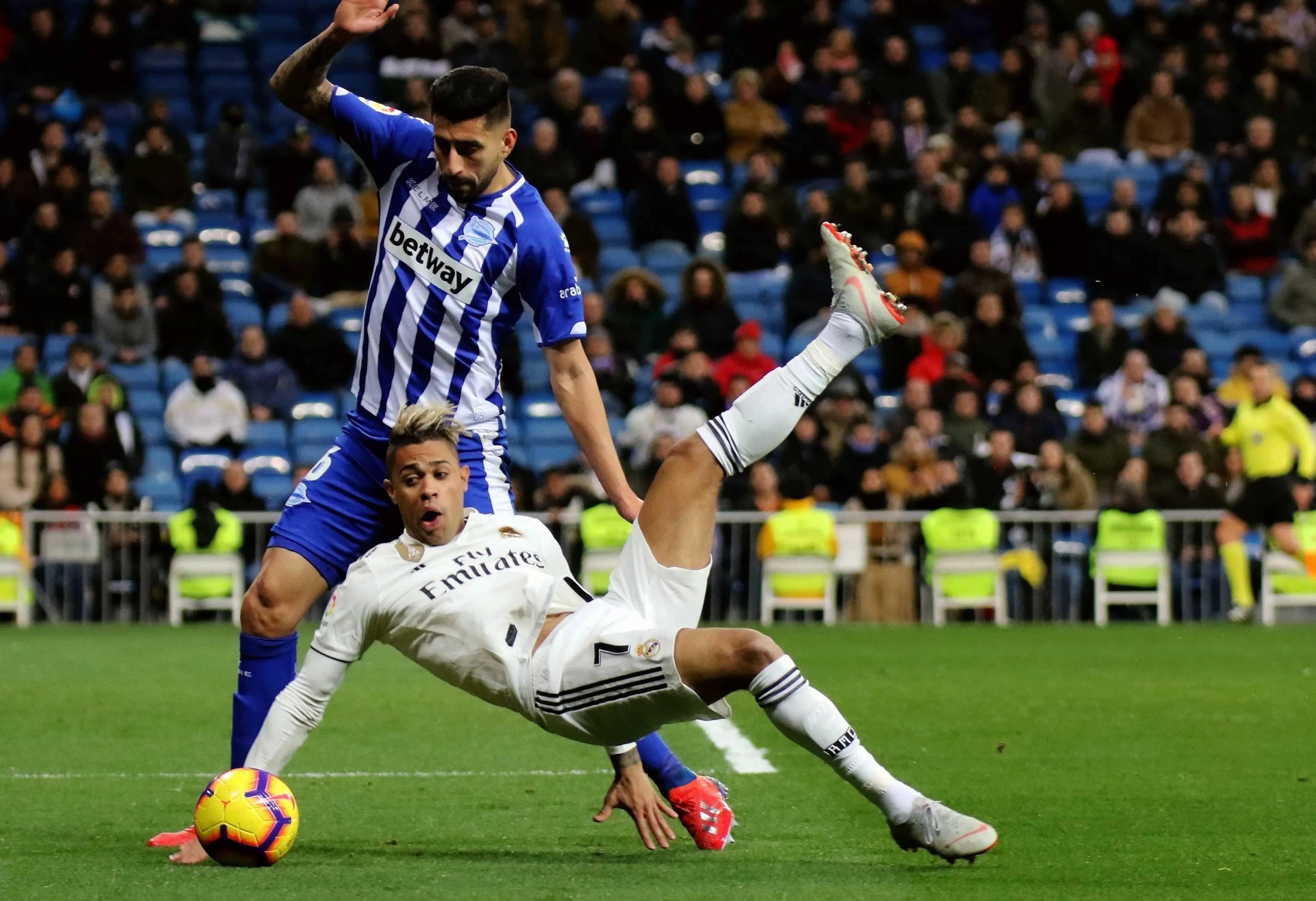 关于马德里竞技绝杀皇马，范佩西制霸全场的信息