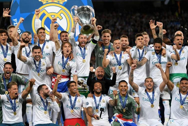 关于马德里竞技绝杀皇马，范佩西制霸全场的信息