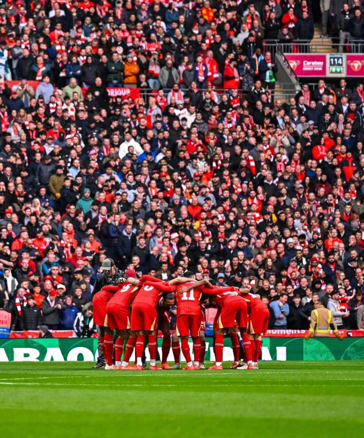 波兰队对阵以色列，取得关键的胜利