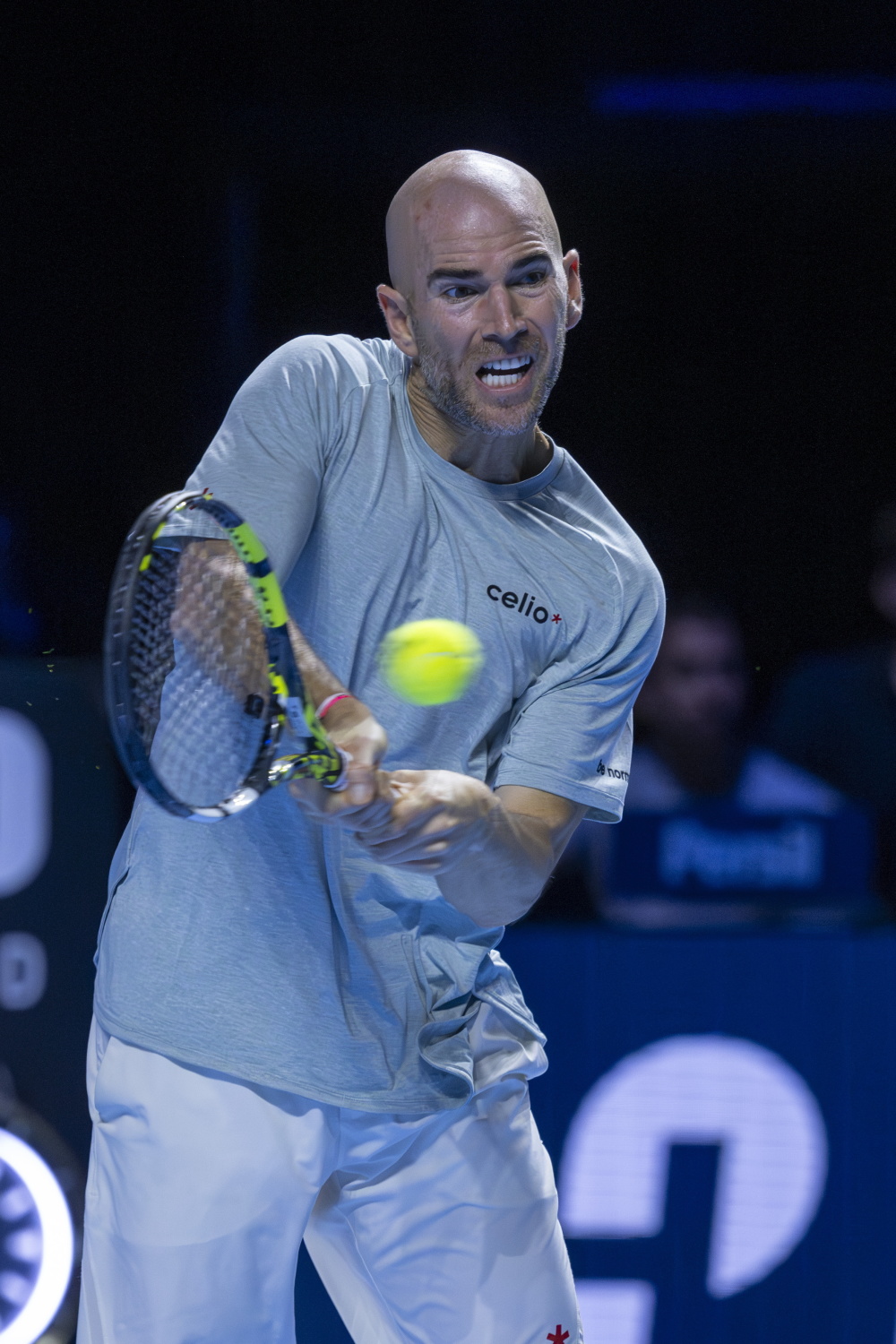 澳大利亚网球队轻取德国网球队，瓦林卡关键制胜的简单介绍