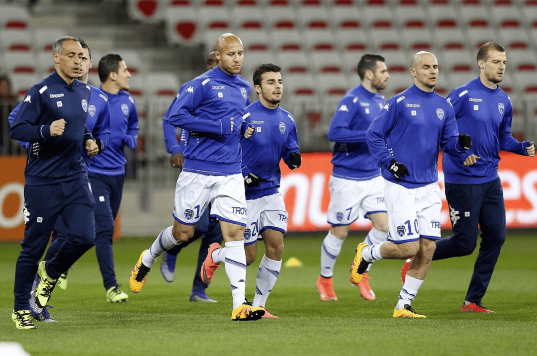 维罗纳客场战胜帕尔马，实力逐渐取得认可的简单介绍