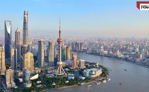 中国羽毛球队完胜泰国羽毛球队，斯里坎特统治全场