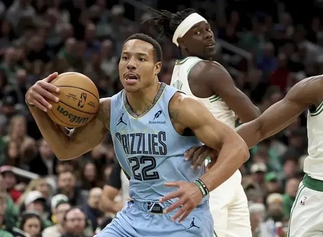 凯尔特人绝地反击灰熊，拉塞尔惊艳世界